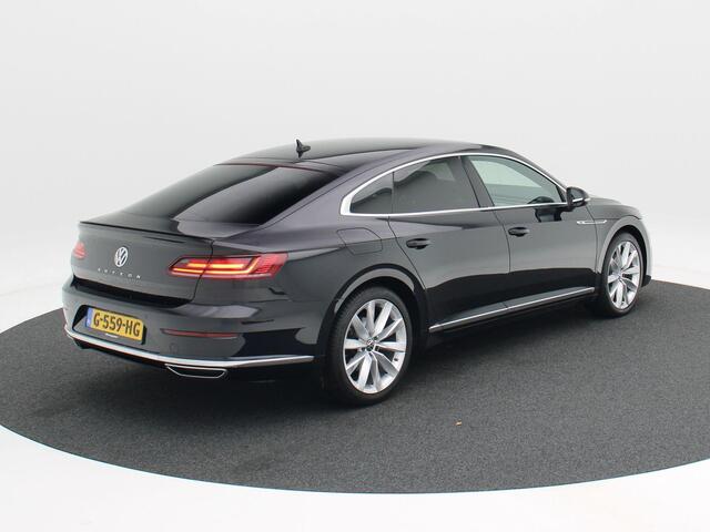 Volkswagen Arteon 2.0 TSi 190 Pk Automaat R-Line Business | Trekhaak | Camera | Stoelverwarming | CarPlay | Adaptieve Cruise | 19 Inch | 121.356 Km!!