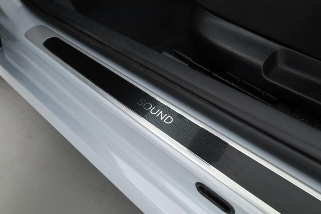 Volkswagen BEETLE (NEW) Cabriolet 1.4 TSI Sound DSG 150pk | Navi | Stoelverw. | Apple CarPlay | PDC | Cruise |