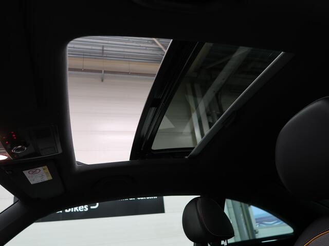 Volkswagen BEETLE (NEW) 1.4 TSI Dune Panoramadak Navigatie Xenon LED App connect White Silver met. Boekjes aanwezig Cruise control 18 inch Stoelverwarming Airco-ecc