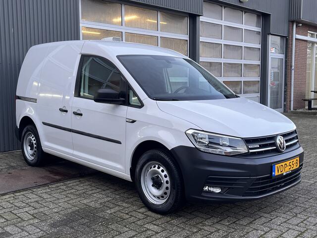 Volkswagen CADDY 1.4 TGI L1H1 EcoFuel Aardgas/Benzine Airco Cruise controle Trekhaak 1300kg Kastinrichting Telefoonverbinding 2-Persoons Navigatiesysteem Parkeersensoren achter