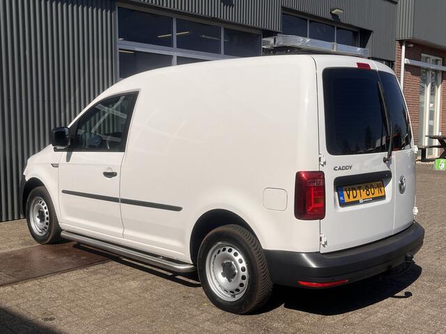Volkswagen CADDY 2.0 TDI L1H1 BMT Comfortline Bpm vrij Laderkast Airco Cruise controle Kastinrichting Trekhaak 1400kg trekgewicht Schuifdeur Telefoon verbinding 1e eigenaar Euro 6
