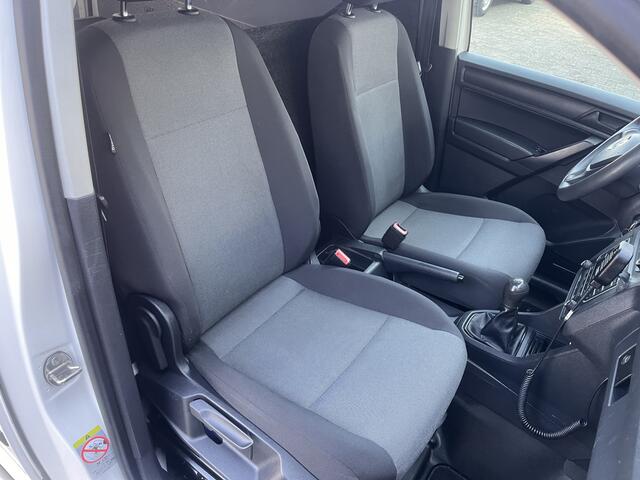 Volkswagen CADDY 2.0 TDI L1H1 BMT Comfortline Bpm vrij Laderkast Airco Cruise controle Kastinrichting Trekhaak 1400kg trekgewicht Schuifdeur Telefoon verbinding 1e eigenaar Euro 6