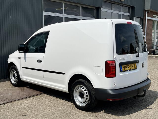 Volkswagen CADDY 2.0 TDI L1H1 Airco Cruise controle Trekhaak 1400kg trekgewicht Schuifdeur Telefoon verbinding Apple carplay kastinrichting Laderkasten 1e eigenaar 2-Persoons Euro 6