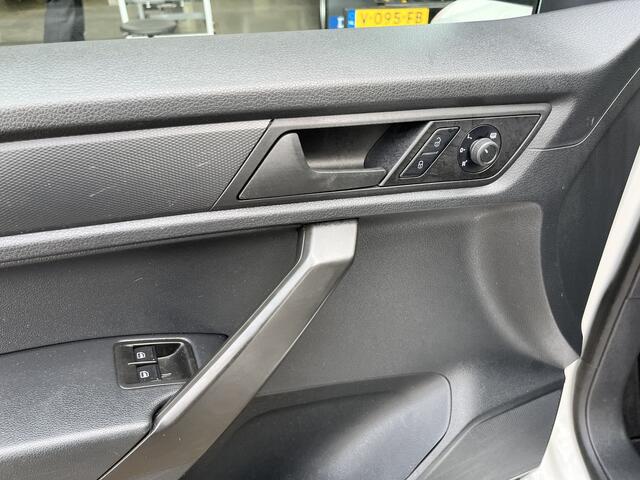 Volkswagen CADDY 2.0 TDI L1H1 Airco Cruise controle Trekhaak 1400kg trekgewicht Schuifdeur Telefoon verbinding Apple carplay kastinrichting Laderkasten 1e eigenaar 2-Persoons Euro 6