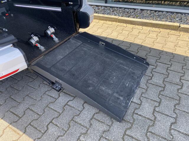 Volkswagen CADDY 3+1 Rolstoelauto 1.4 TSI Comfortline (Mooie sportieve 5+0 of 3+1 Rolstoelauto!)