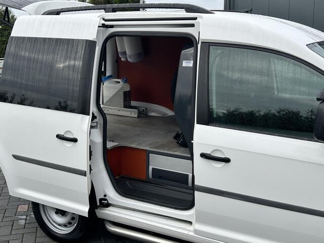 Volkswagen CADDY 2.0 TDI 123 PK / L1H1 / 4x4 / 4Motion / 1e EIG. / ACHTERKLEP / TREKHAAK / INRICHTING / AIRCO / CRUISE / NAVI / APPLE CARPLAY