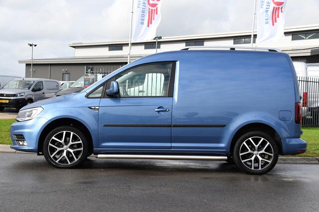Volkswagen CADDY 2.0 TDI L1H1 Highline 70 years Edition Adaptieve Cruise, LED, 150pk, Carplay, Navi, Leder, Trekhaak, Automaat, Uniek!