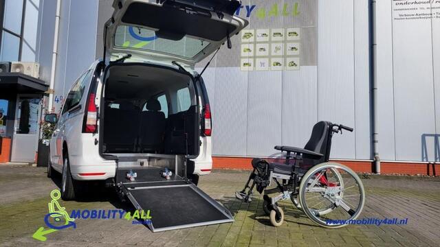 Volkswagen CADDY MAXI TAXI Rolstoelauto 6-persoons AUTOMAAT Excl- BTW