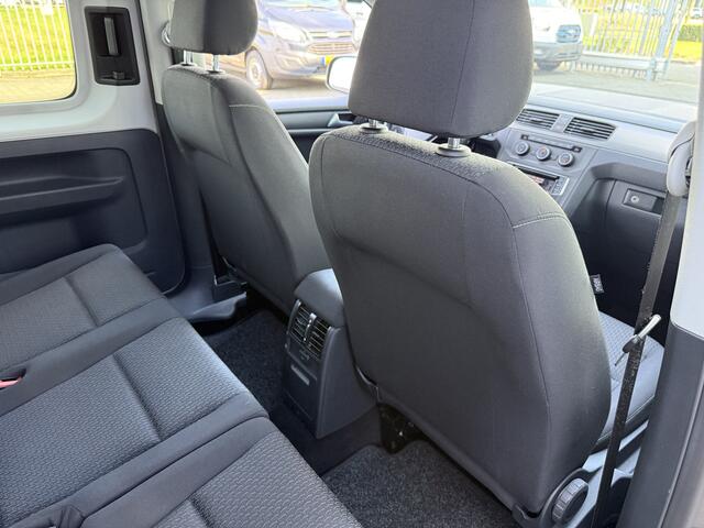 Volkswagen CADDY MAXI 5+1 Rolstoelauto 1.4 TSI Comfortline (Zeer nette en rijk uitgeruste Caddy Maxi!)