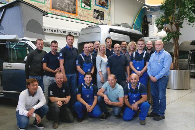 Volkswagen CALIFORNIA Ocean 1.5 eHybrid 180 kW / 245 PK DSG 4Motion Meer foto's volgen z.s.m.