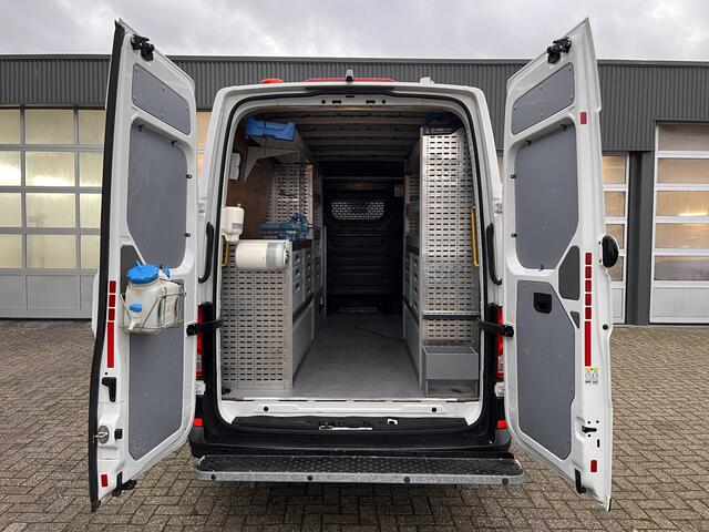 Volkswagen CRAFTER 35 2.0 TDI L3H3 Werkplaats inrichting Kast Inrichting Servicewagen Omvormer Standkachel Airco Cruise controle Camera Sortimo inrichting 1e eigenaar Dealer onderhouden Euro 6 Bpm vrij voor particulier gebruik