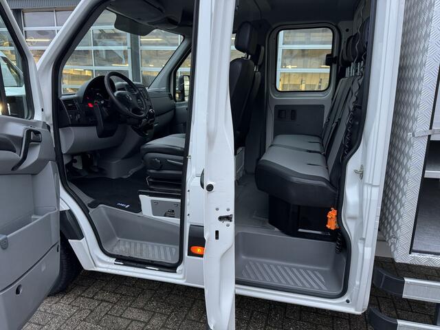 Volkswagen CRAFTER 2.0 TDI Maxi Kipper 3500kg trekgewicht Euro 6 Airco Cruise controle 6-Persoons Telefoonverbinding Gereedschapskist Kieper Open laadbak Pick-up Bpm vrij