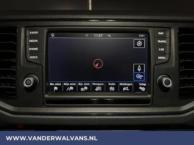 Volkswagen CRAFTER 2.0 TDI 141pk L3H3 L2H2 Euro6 Airco | Navigatie | Apple Carplay | Android Auto | Cruisecontrol Bijrijdersbank, 3000kg trekvermogen