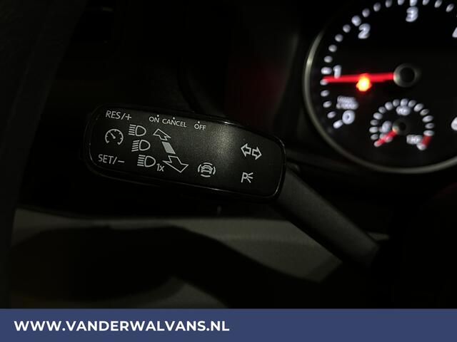 Volkswagen CRAFTER 2.0 TDI 141pk L3H3 L2H2 Euro6 Airco | Navigatie | Apple Carplay | Android Auto | Cruisecontrol Bijrijdersbank, 3000kg trekvermogen