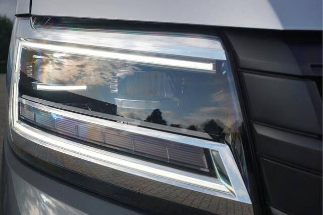 Volkswagen CRAFTER 35 2.0 177 L3H3 AUT Facelift 13" Navi, Cam, Gev. Stoel, LED, 2x Schuifdeur!! NR. T177*