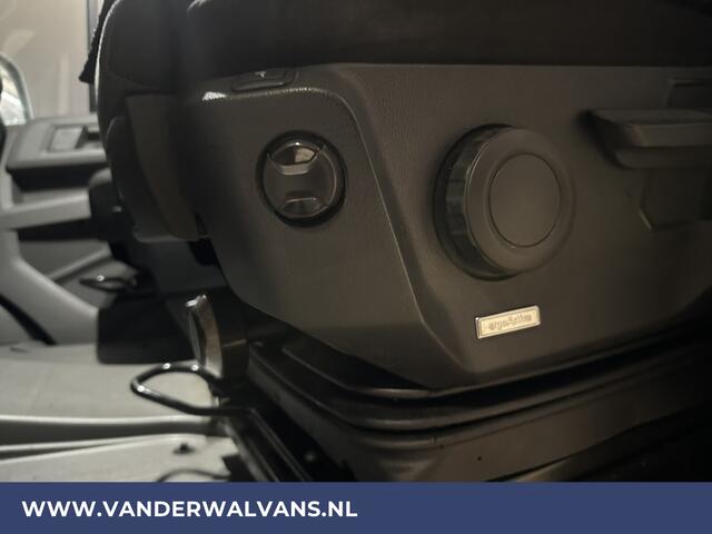 Volkswagen CRAFTER 2.0 TDI 141pk L3H3 L2H2 Euro6 Airco | Camera | Apple Carplay | Cruisecontrol Chauffeursstoel, Android Auto