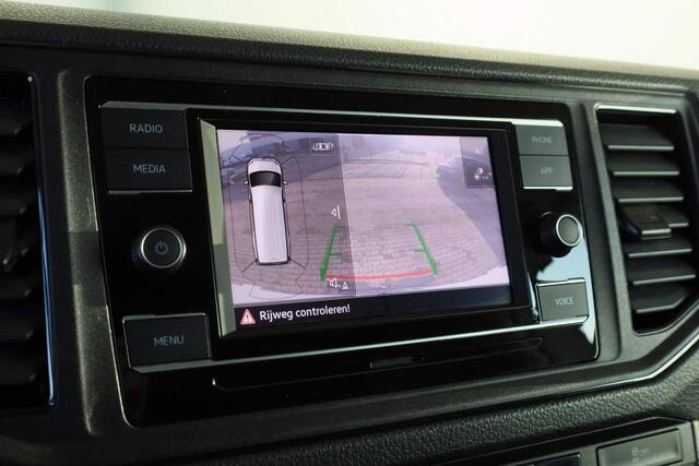 Volkswagen CRAFTER 30 2.0 TDI 140PK L3H3 Highline | Trekhaak | Luchtgeveerde stoel | Camera | Leder | Verwarmbare voorruit