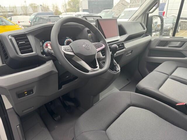 Volkswagen CRAFTER 50 (3.5t teruggekeurd) 2.0 TDI L4 DC Trendline 164PK hand | PDC | tachograaf | 7 zitplaatsen | trekhaak