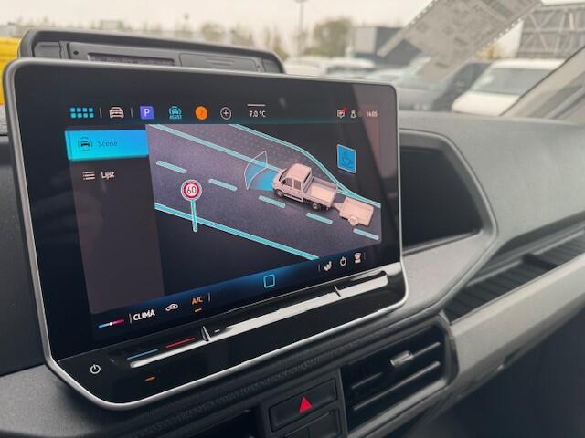 Volkswagen CRAFTER 50 (3.5t teruggekeurd) 2.0 TDI L4 DC Trendline 164PK hand | PDC | tachograaf | 7 zitplaatsen | trekhaak