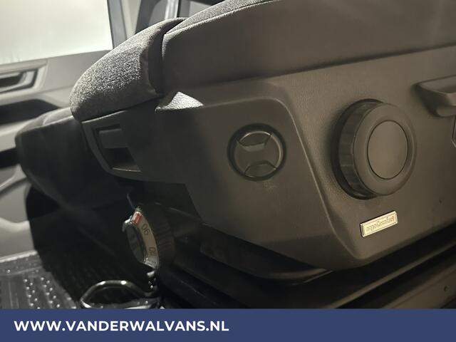 Volkswagen CRAFTER 2.0 TDI 141pk **BPM VRIJ voor de Ondernemer** L3H3 L2H2 Euro6 Airco | Camera | Cruisecontrol Apple Carplay, Android Auto, Chauffeursstoel, Parkeersensoren, Bijrijdersbank, 3000kg Trekvermogen