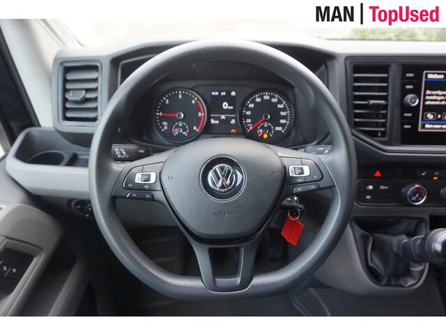 Volkswagen CRAFTER 35 2.0 TDI L4H3 Highline / Trekhaak / 3000KG Trekgewicht / 177 PK / Navigatie / Adaptieve Cruise Control / Apple Carplay / Stoelverwarming