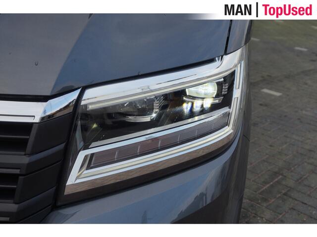 Volkswagen CRAFTER 35 2.0 TDI L4H3 Highline / Trekhaak / 3000KG Trekgewicht / 177 PK / Navigatie / Adaptieve Cruise Control / Apple Carplay / Stoelverwarming