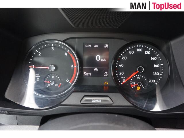 Volkswagen CRAFTER 35 2.0 TDI L4H3 Highline / Trekhaak / 3000KG Trekgewicht / 177 PK / Navigatie / Adaptieve Cruise Control / Apple Carplay / Stoelverwarming