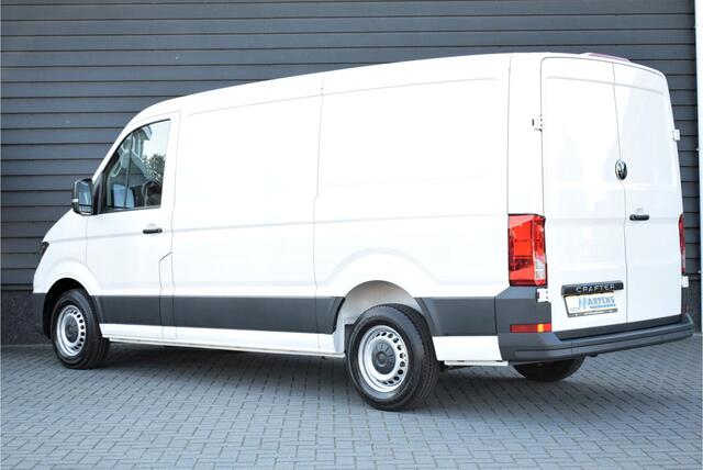 Volkswagen CRAFTER Facelift 35 2.0 TDI 140pk H6 L3H2 Comfortline App-Connect Parkeersensoren