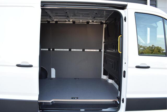 Volkswagen CRAFTER Facelift 35 2.0 TDI 140pk H6 L3H2 Comfortline App-Connect Parkeersensoren