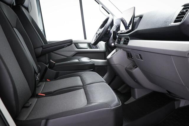 Volkswagen CRAFTER 35 2.0 TDI L3H2 Trendline | ERGO COMFORT | LED | CLIMA | DAB | CAMERA | STOELVERWARMING