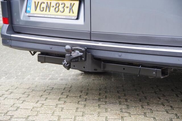 Volkswagen CRAFTER 35 2.0 TDI L3H3 HIGHLINE 140PK AUT. CAMERA, NAVI, CRUISE, AIRCO, TREKHAAK