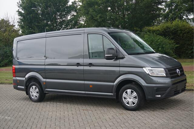 Volkswagen CRAFTER 35 177PK L3H2 AUT Facelift BPM VRIJ!! 13" Navi, Cam, Gev. Stoel, Alarm, LED!! NR. C925*