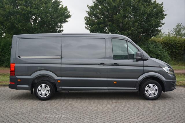 Volkswagen CRAFTER 35 177PK L3H2 AUT Facelift BPM VRIJ!! 13" Navi, Cam, Gev. Stoel, Alarm, LED!! NR. C583*