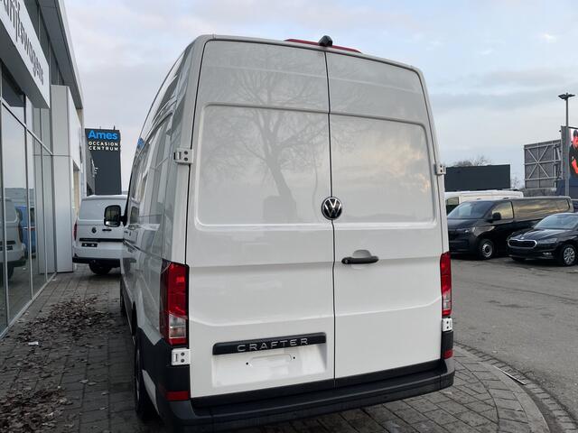 Volkswagen CRAFTER 35 2.0 TDI L3H3 | 140 Pk | Pdc | App connect | 3 Zit