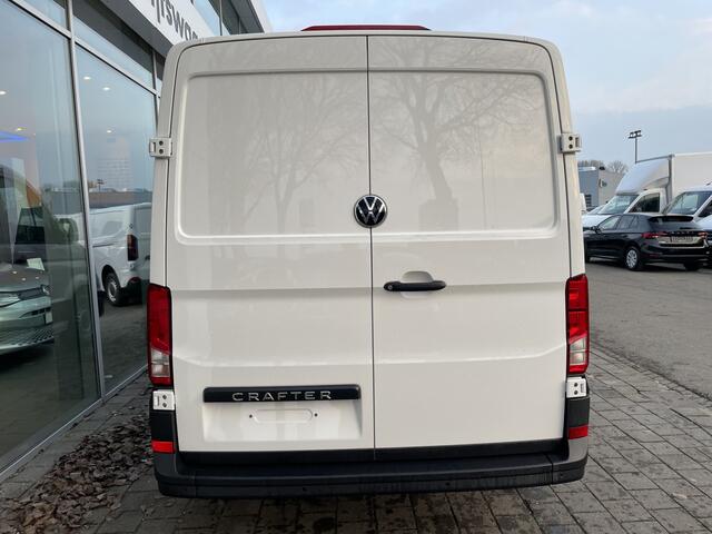 Volkswagen CRAFTER 35 2.0 TDI L3H2 | 140 Pk | PDC | App connect | 3 Zit