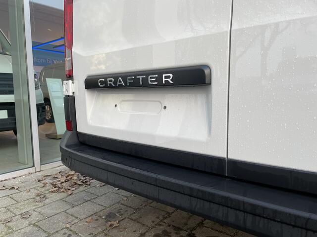 Volkswagen CRAFTER 35 2.0 TDI L3H2 | 140 Pk | PDC | App connect | 3 Zit
