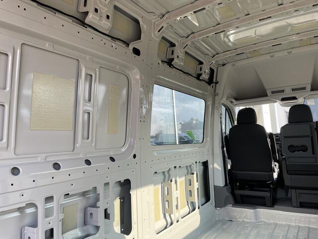 Volkswagen CRAFTER 35 2.0 TDI 140 Pk | L3H3 | Trekhaak | App connect | Diverse ombouw mogelijkheden toepasbaar