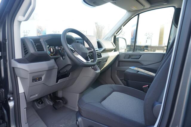 Volkswagen CRAFTER 35 2.0 TDI L3H3 Highline 2.0 TDI 177 PK Aut. L3H3 Highline, Climatronic, Comfort plus bijrijdersstoel, Trekhaak