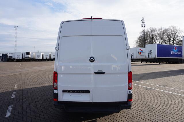 Volkswagen CRAFTER 30 2.0 TDI L3H3 Exclusive 30 2.0 TDI L3H3 177 PK Aut. Exclusive, LED koplampen, Adaptive cruise control, Alarm, Stuurverwarming