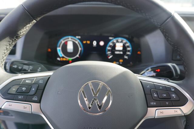 Volkswagen CRAFTER 30 2.0 TDI L3H3 Exclusive 30 2.0 TDI L3H3 177 PK Aut. Exclusive, LED koplampen, Adaptive cruise control, Alarm, Stuurverwarming