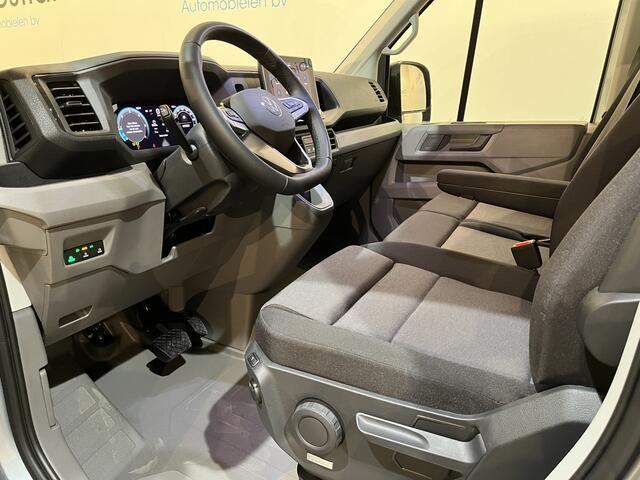 Volkswagen CRAFTER 2.0 TDI L3H2 140 PK Automaat / Euro 6 / Airco / Cruise Control / PDC / CarPlay / 3-Zits / NIEUWSTE MODEL / 1.400 KM !!