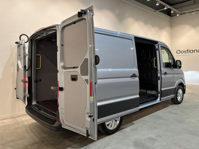Volkswagen CRAFTER 2.0 TDI L3H2 140 PK Automaat / Euro 6 / Airco / Cruise Control / PDC / CarPlay / 3-Zits / NIEUWSTE MODEL / 1.400 KM !!