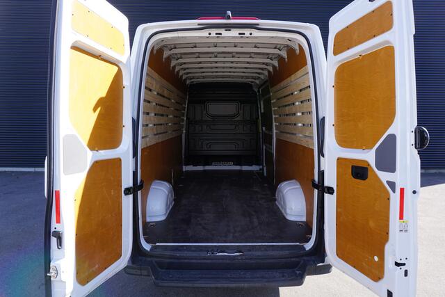 Volkswagen CRAFTER 35 | 140 PK AUT | L4H3 Highline | FACELIFT | App-Connect | Cruise | Navi