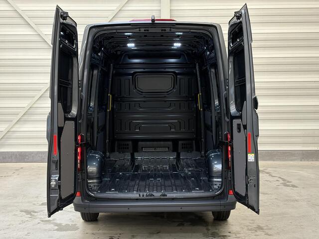 Volkswagen CRAFTER 30 2.0 TDI L3H3 Highline