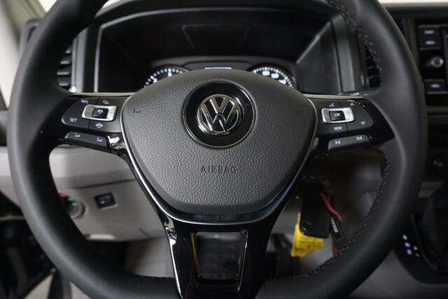 Volkswagen CRAFTER 177pk Automaat L3H3/ L2H2 Highline Camera Apple Carplay/Android Auto Airco Cruise control Euro6