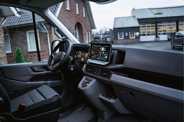 Volkswagen CRAFTER 2.0 TDI 177PK Automaat L3H3 Comfortline 2x LED | NAVI | Ergo. bestuurdersstoel | Camera | Trekhaak |