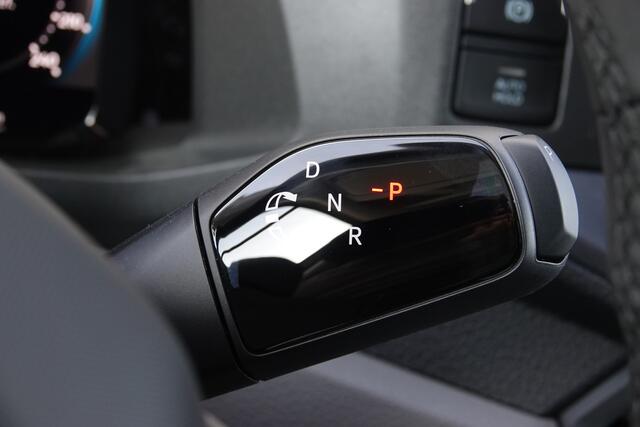 Volkswagen CRAFTER L3H2 | 177Pk Aut. | Dubbele Cabine | Nieuw Model | 10,4'' Navigatie | 19'' | Oyster Silver