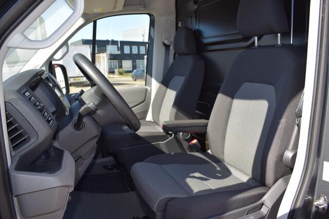 Volkswagen CRAFTER L3H3 2.0 TDI Highline 140PK AUTOMAAT TREKHAAK