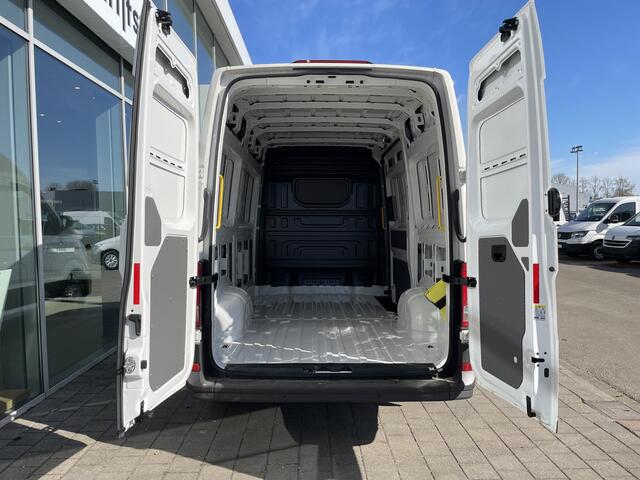 Volkswagen CRAFTER 35 2.0 TDI L3H3 Trendline 140PK hand facelift