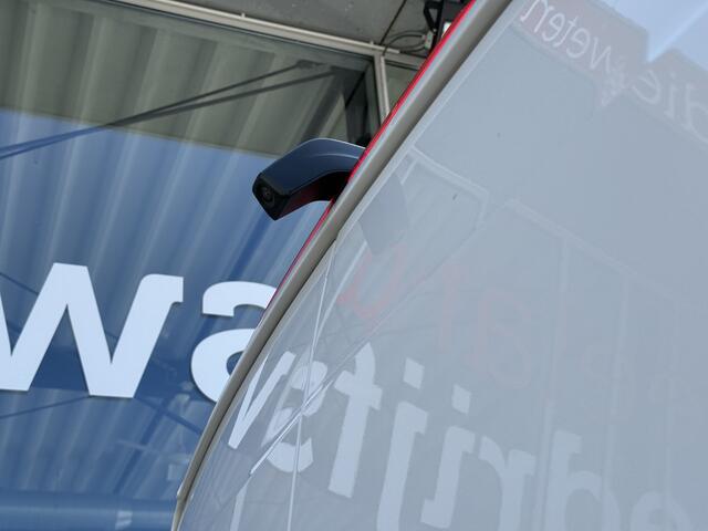 Volkswagen CRAFTER 35 2.0 TDI L3H3 Automaat | NL-auto | 1e eigenaar | Navi | Carplay | Camera | Clima | PDC